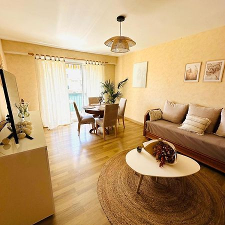Spacieux 2 Chambres 65M2 Climatise Au Village Medieval Entre Nice Et Antibes Villeneuve-Loubet Exterior photo